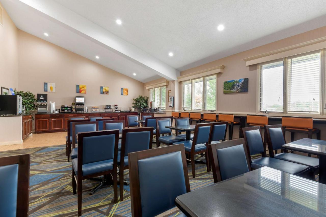 Best Western University Inn Итака Екстериор снимка