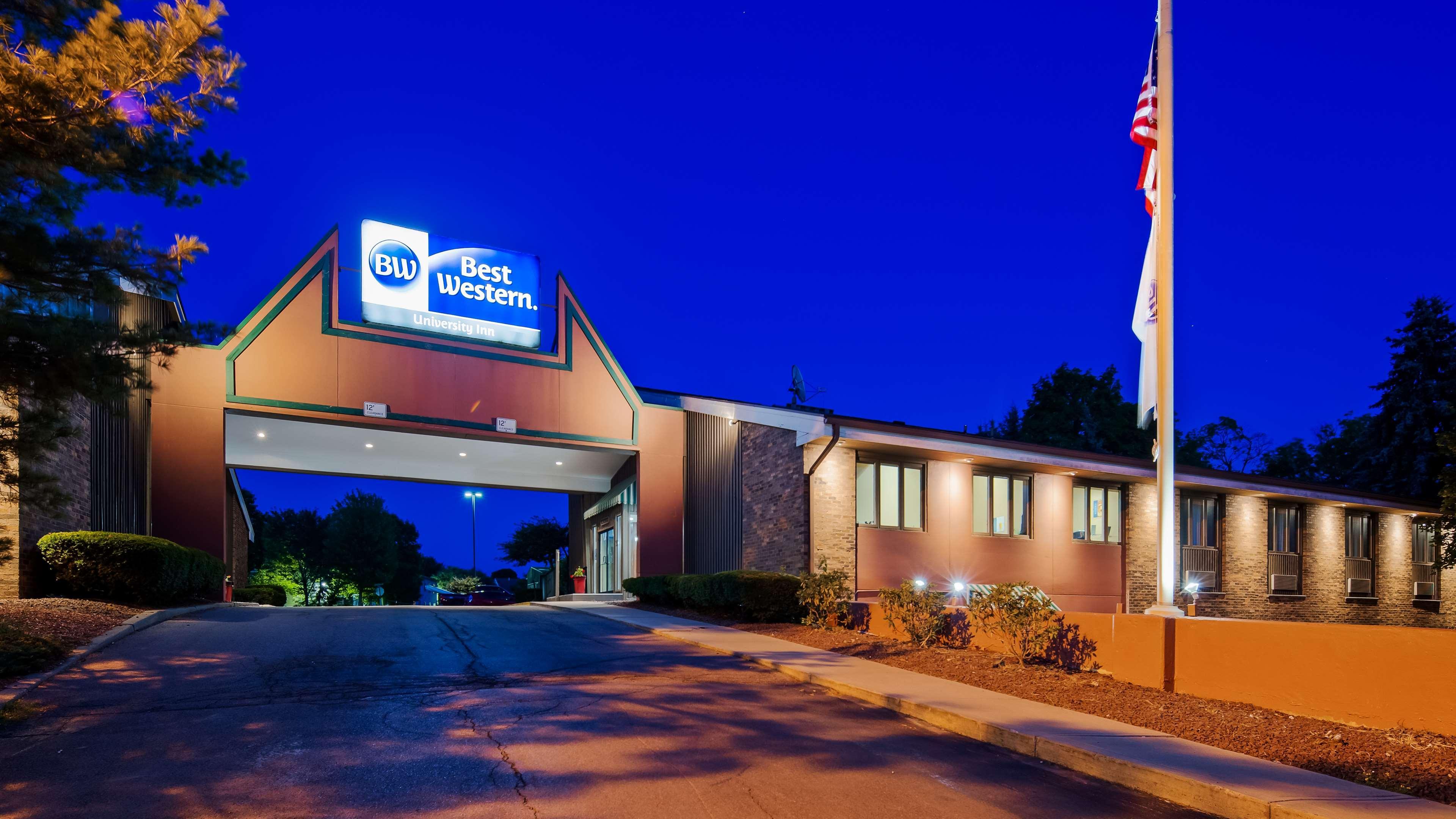 Best Western University Inn Итака Екстериор снимка